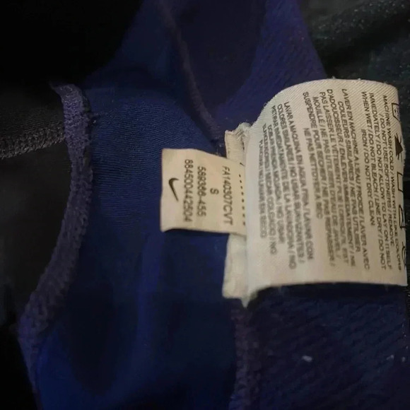 Nike Pro blue and black capris size S - Picture 6 of 7